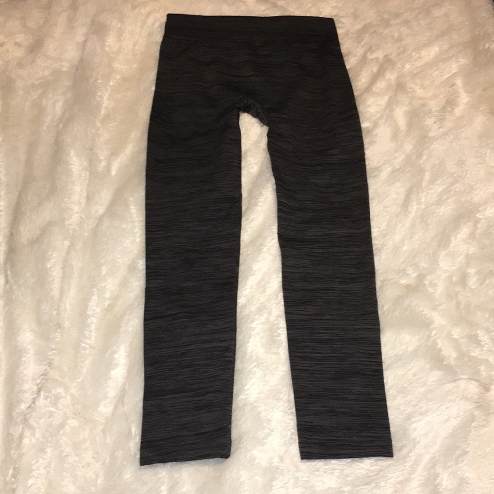 very soft grey striped leggings JUST COZY